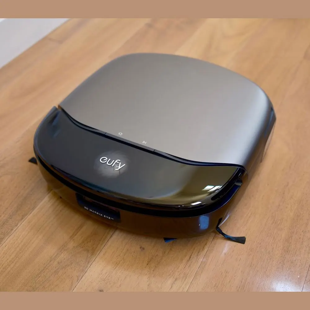 جارو رباتیک یوفی مدل Omni S1