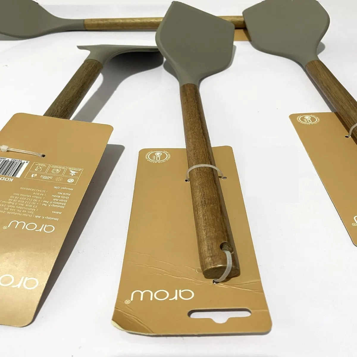 کفگیر آرو مدل M-824
