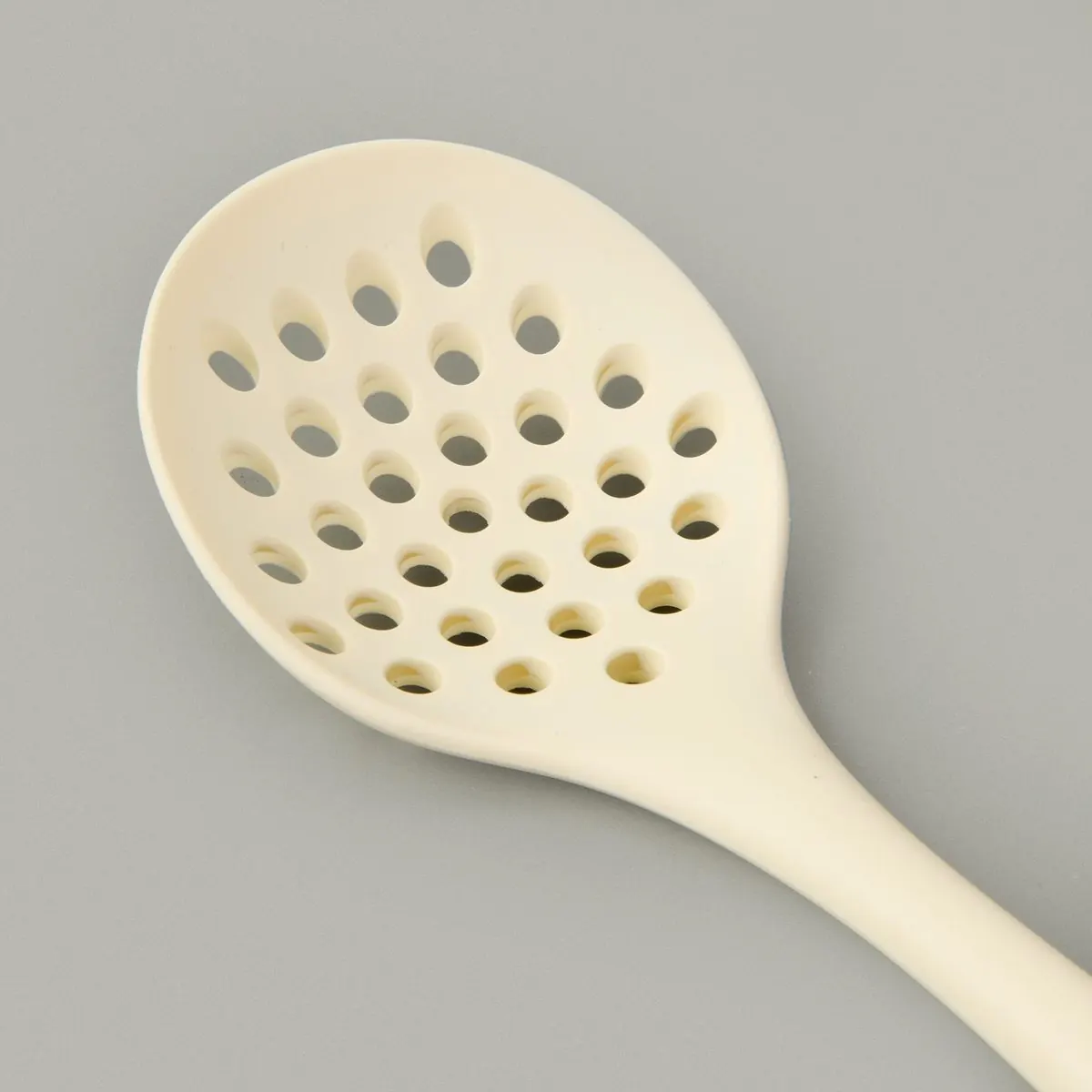 کفگیر آرو مدل M-818